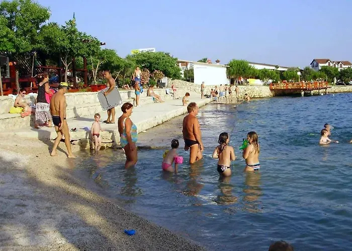 With Parking Space - 18539 Appartement Vir